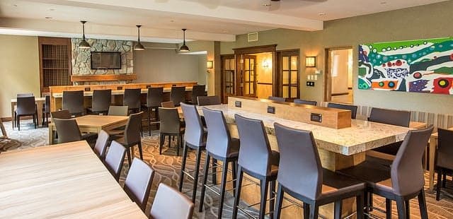 Holiday Inn Express and Suites Tremblant