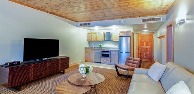 Ice House Lodge
