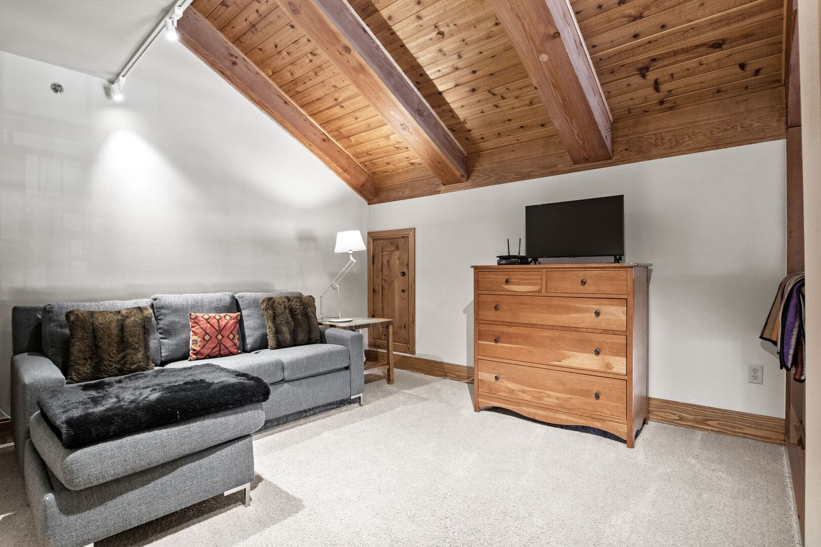 Loft w/ Queen Sofa Sleeper and TV