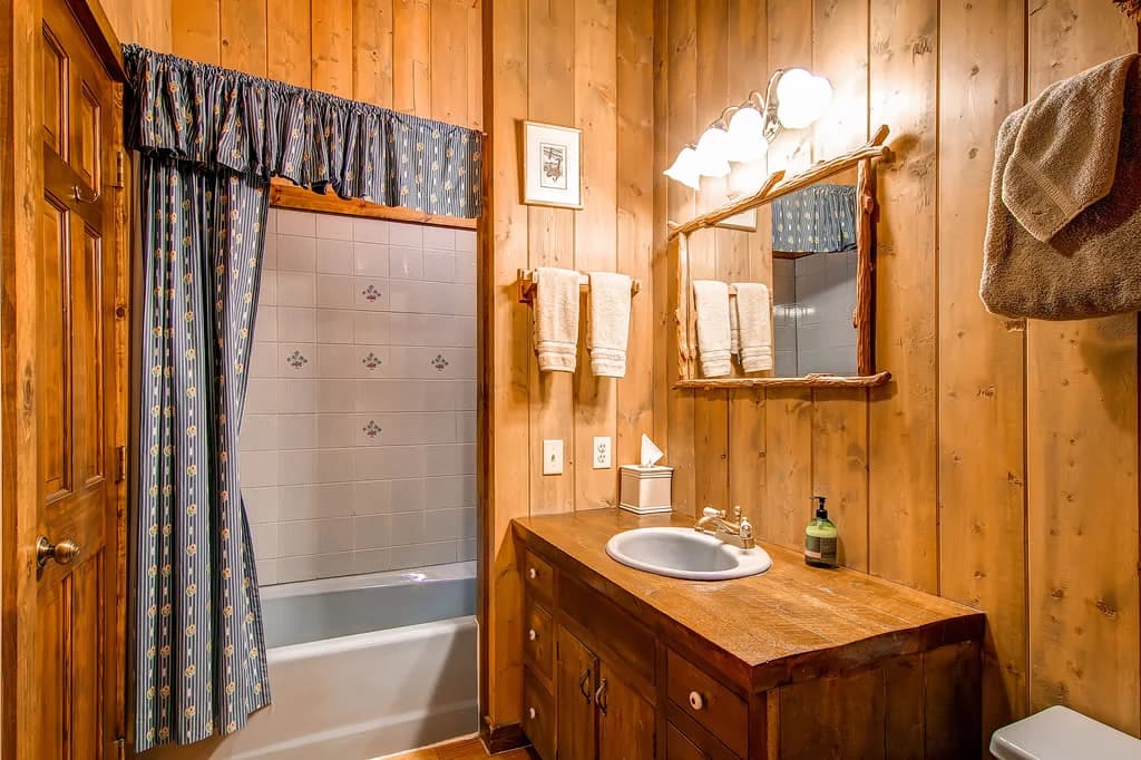 Bathroom - Bear Lodge - Breckenridge Vacation Rental
