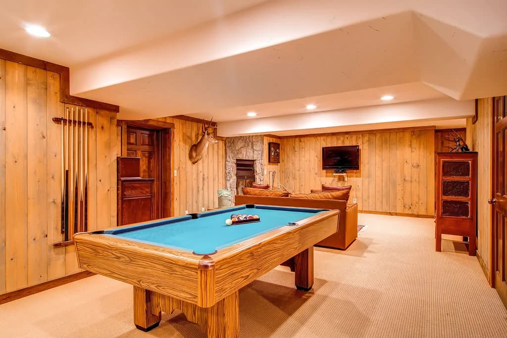 Living Area - Bear Lodge - Breckenridge Vacation Rental