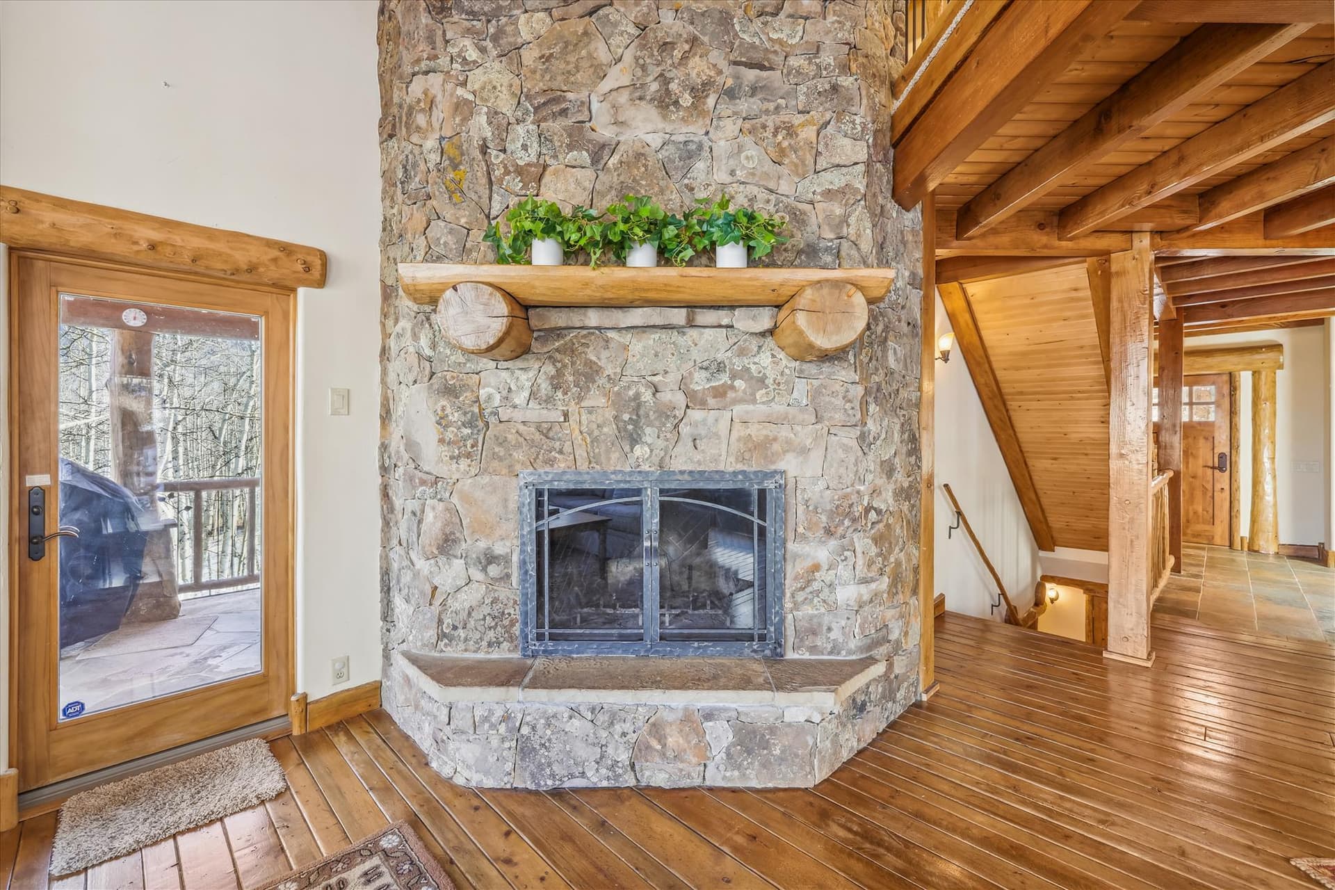Living Area - Endless Trails Cabin - Silverthorne Vacation Rental