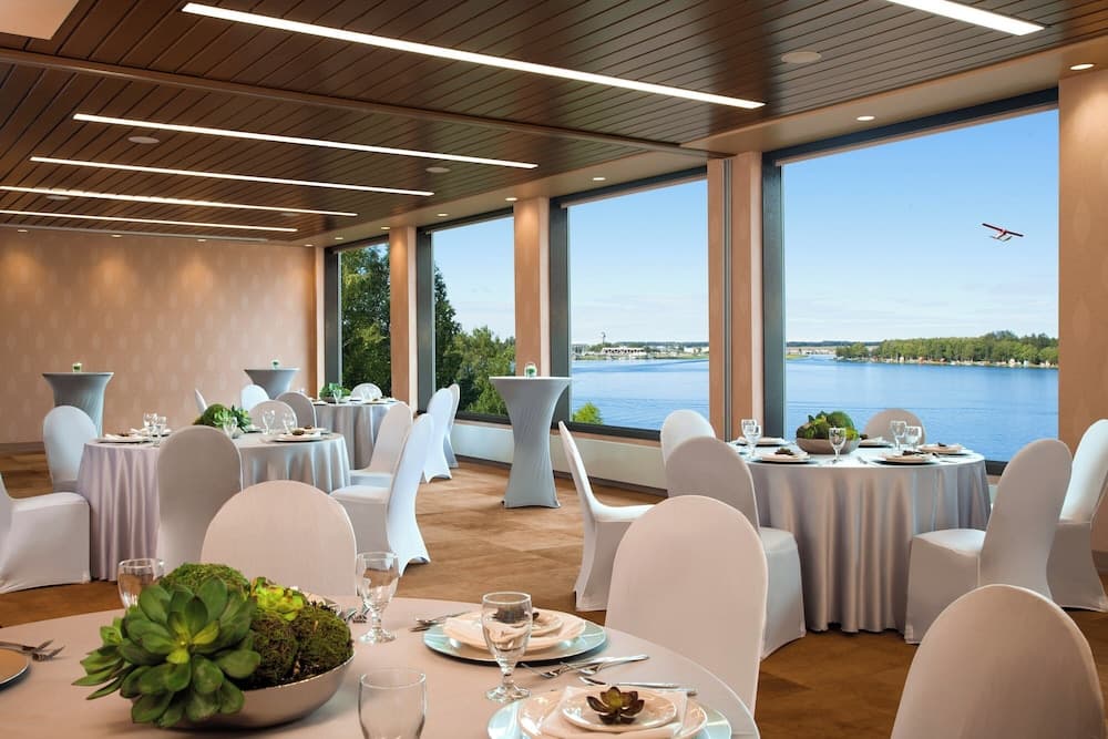 Banquet hall