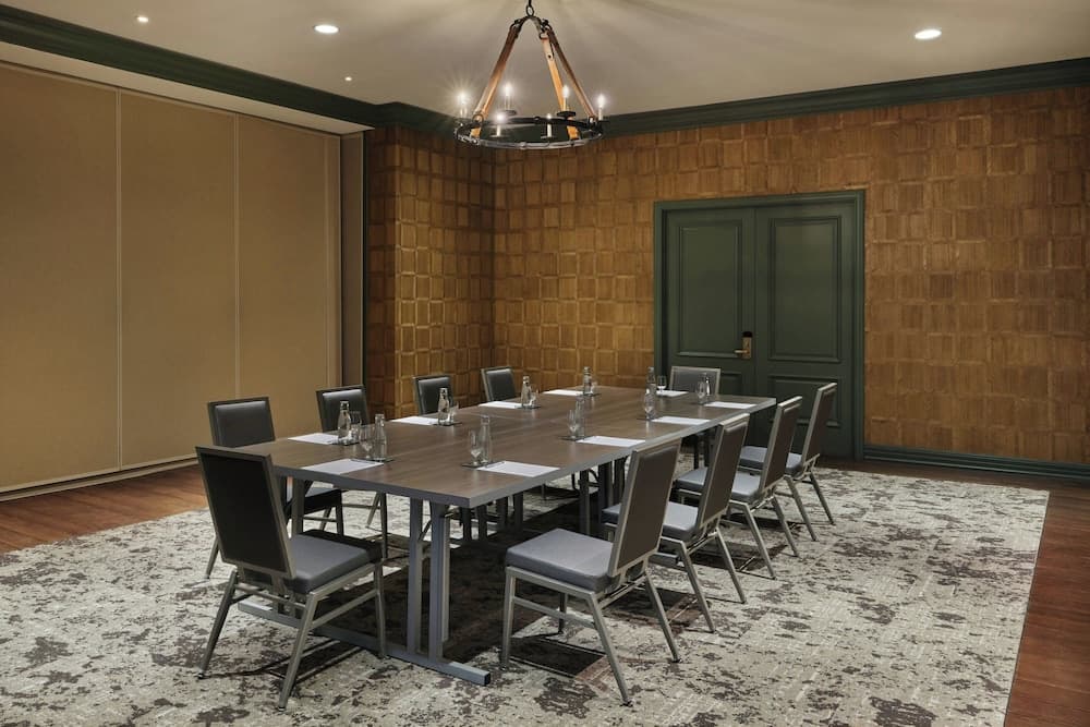 Meeting facility
