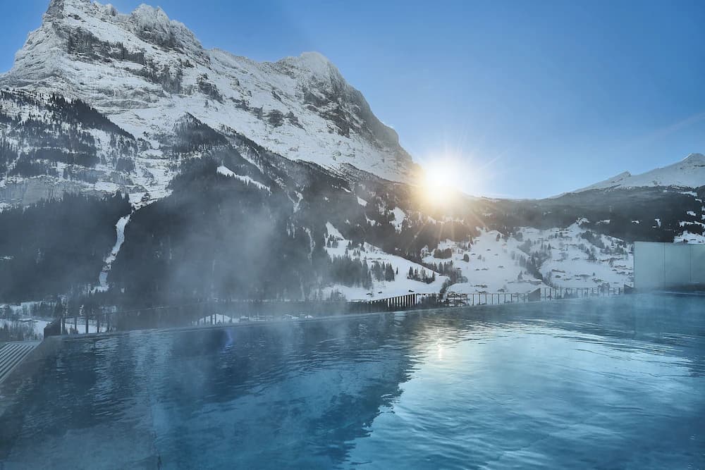Infinity pool