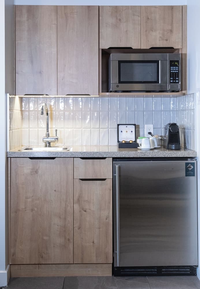 Private kitchenette