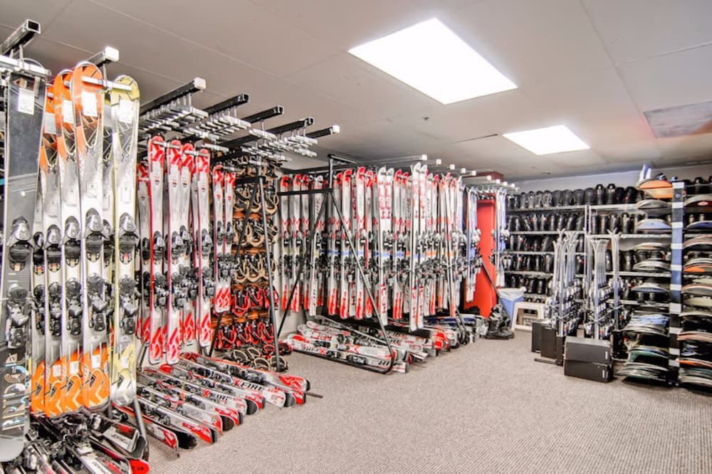 Snow and ski sports