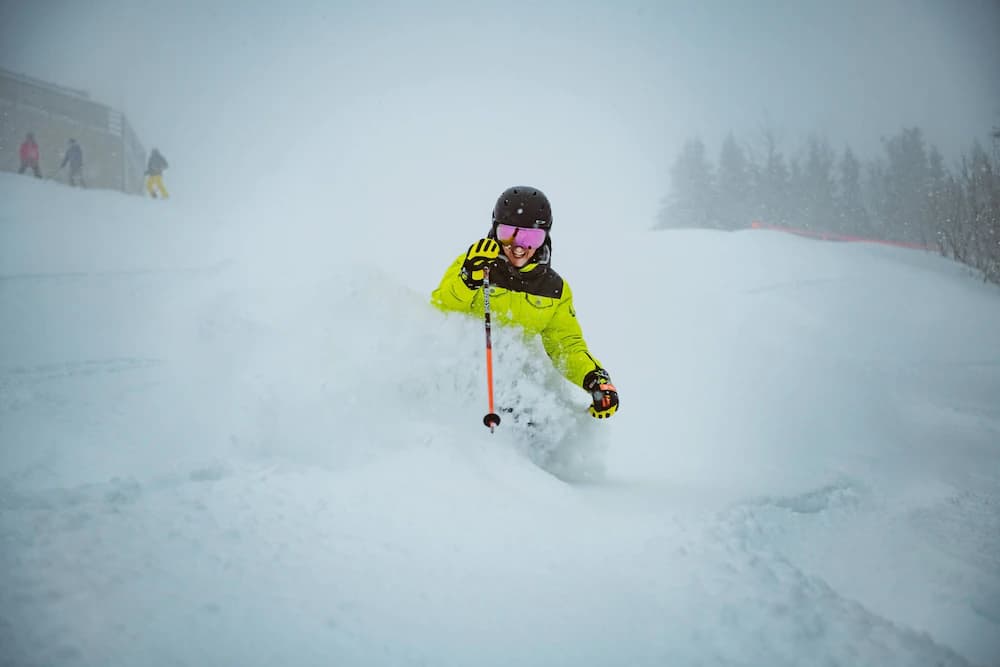 Snow and ski sports