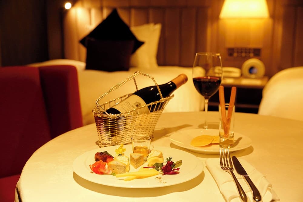 Room amenity