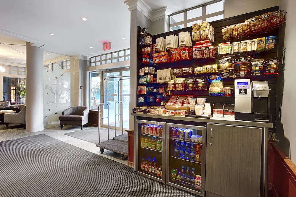 Snack bar