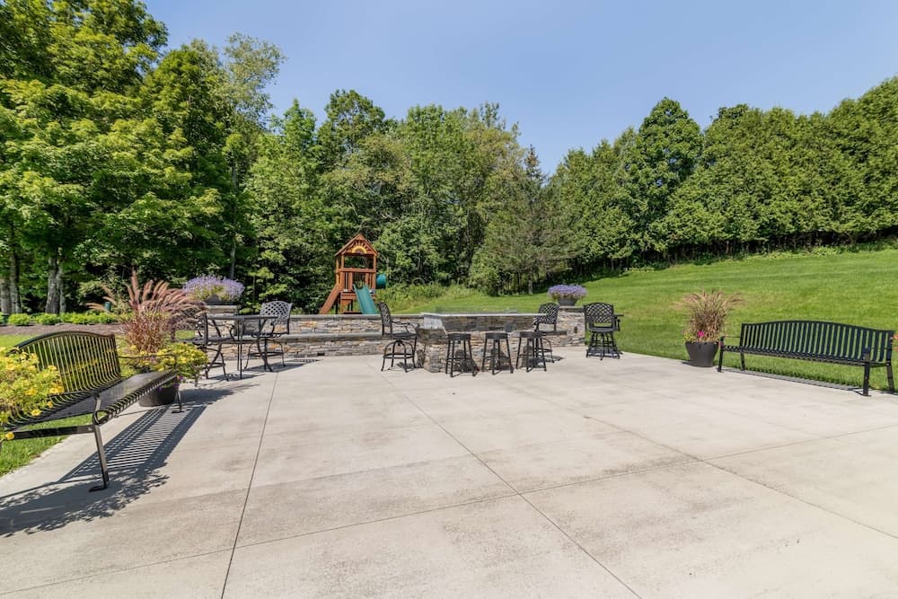 Children's play area - outdoor
