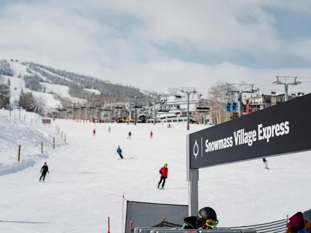 Snow and ski sports