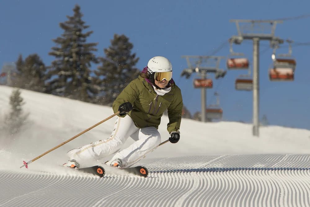 Snow and ski sports