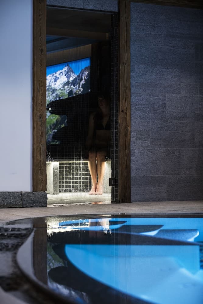 Steam room