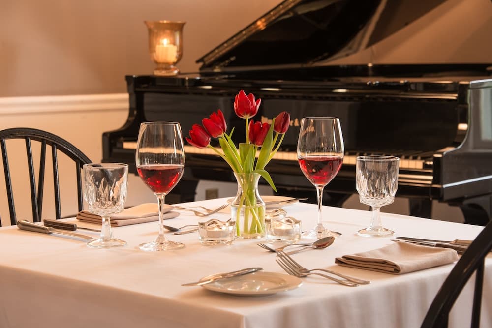 Couples dining