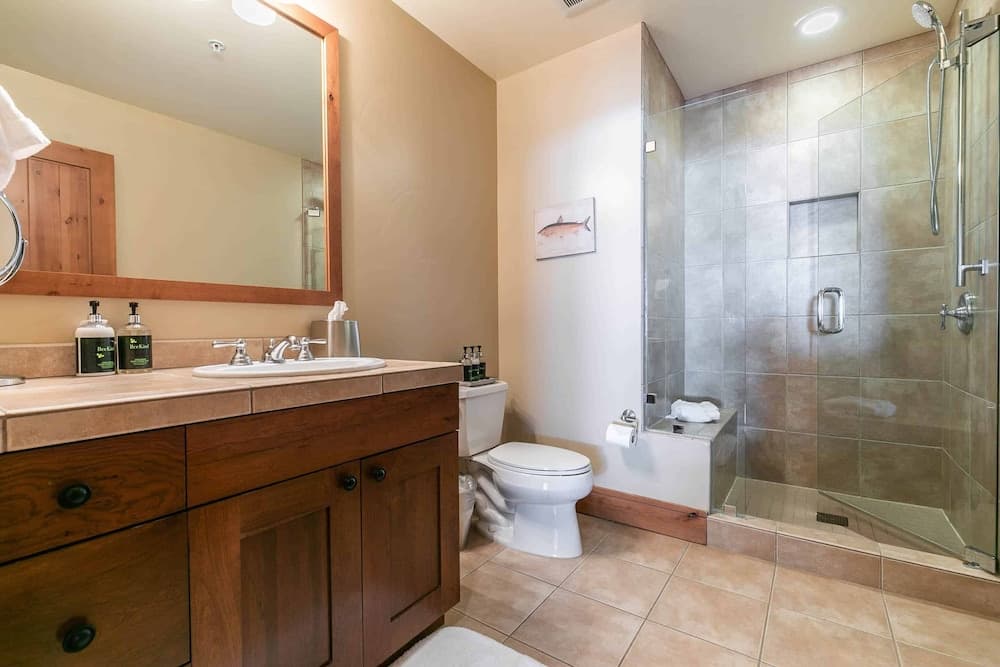 Bathroom shower