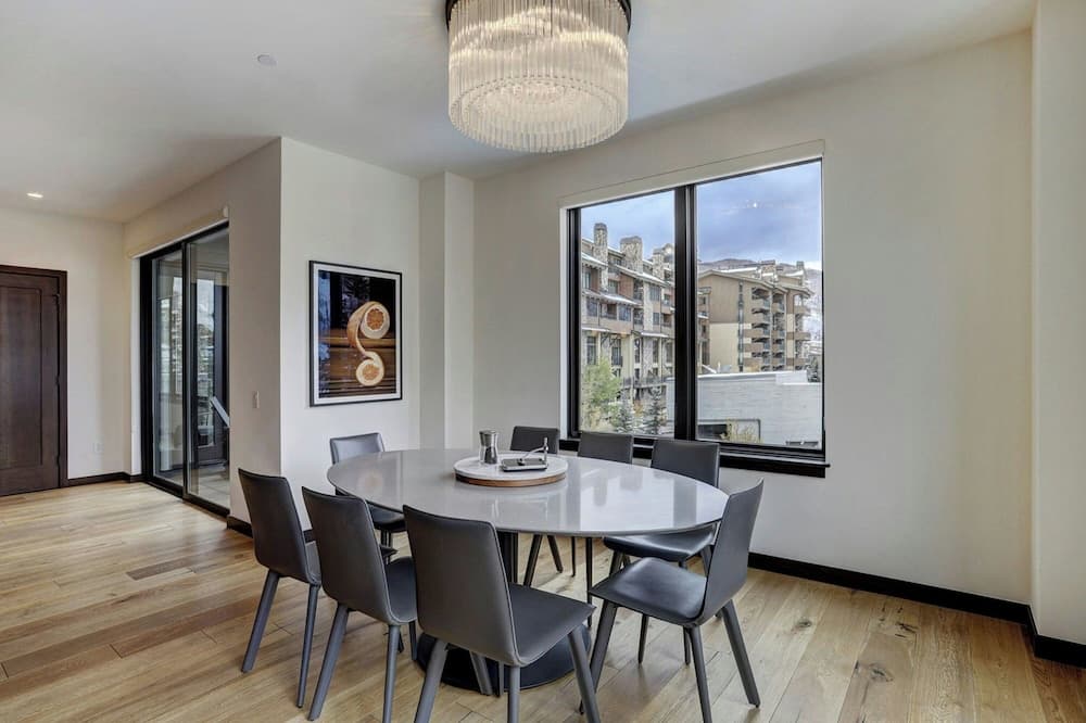 In-room dining