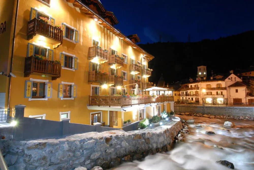 Front of property - evening/night