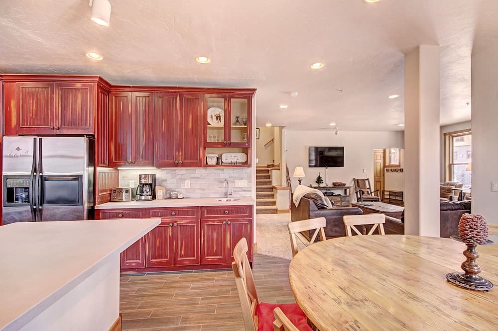 In-room dining