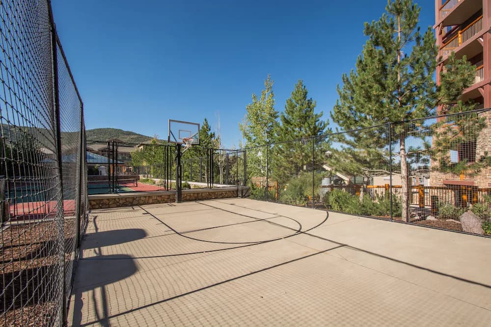Sport court