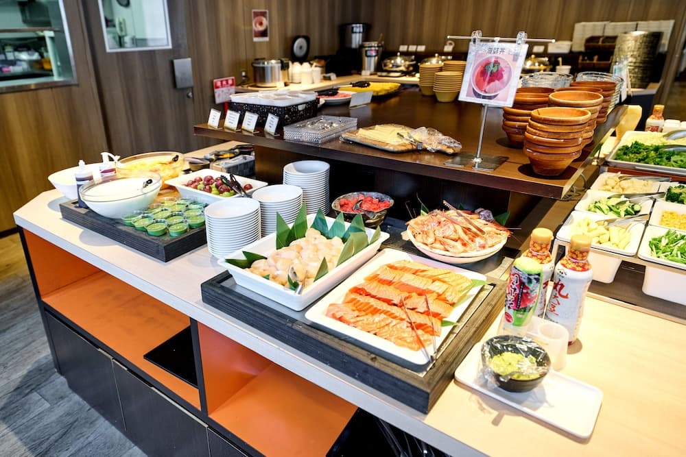 Breakfast buffet