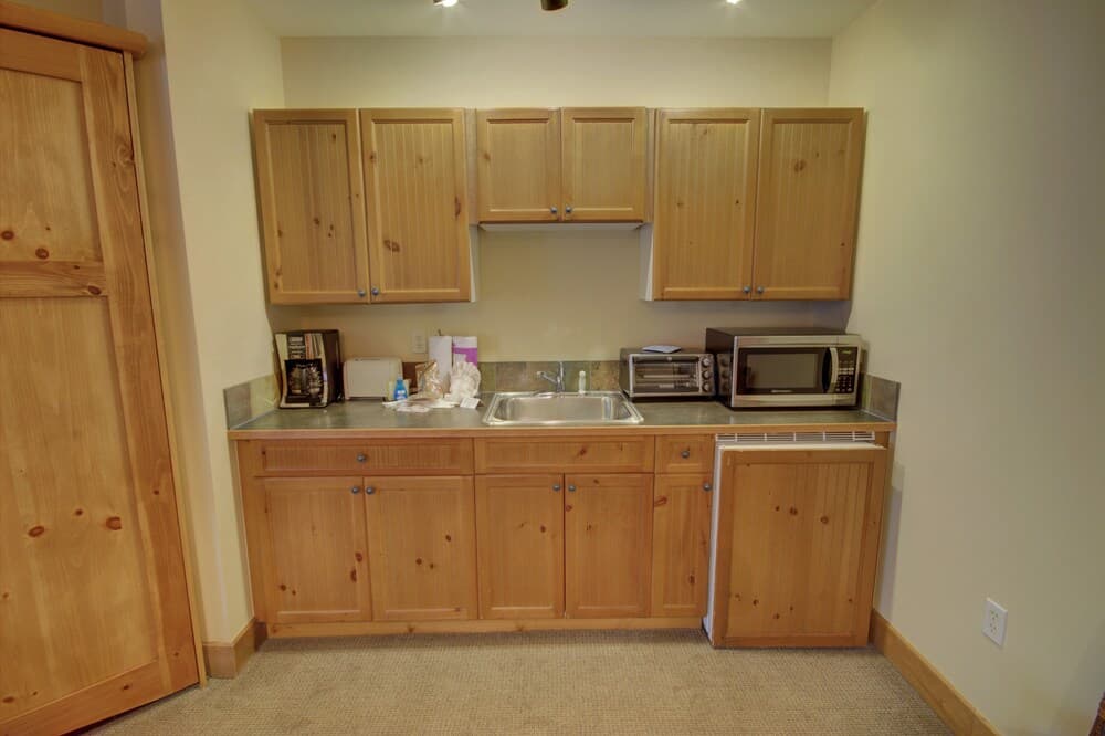 Private kitchenette