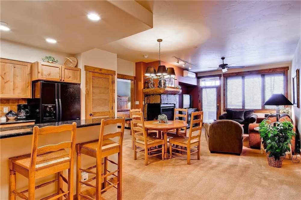 In-room dining