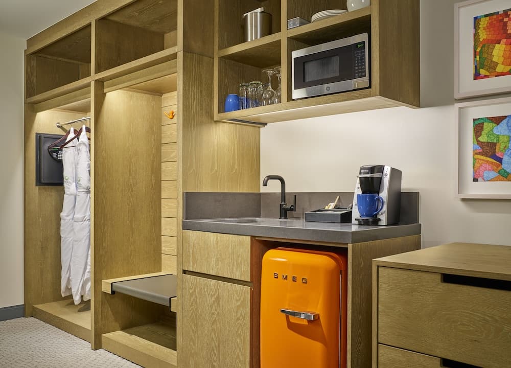 Private kitchenette