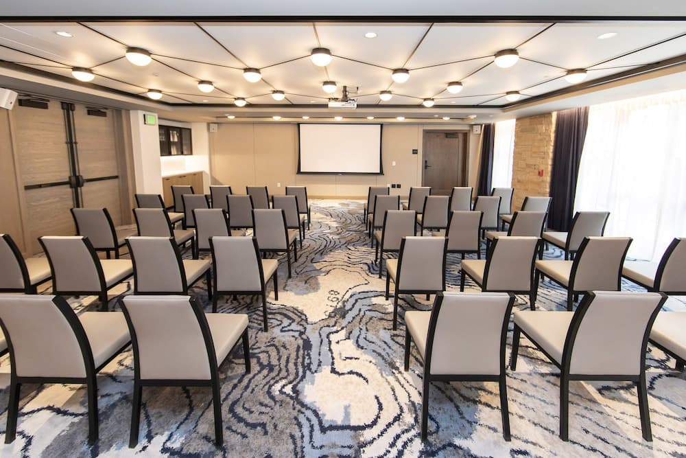 Meeting facility