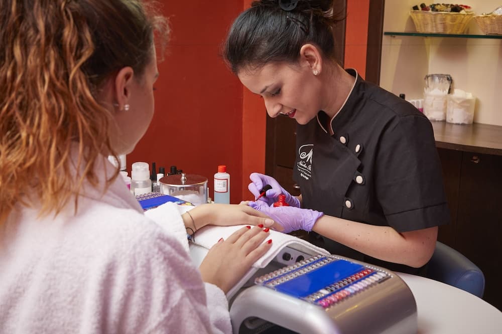 Nail salon