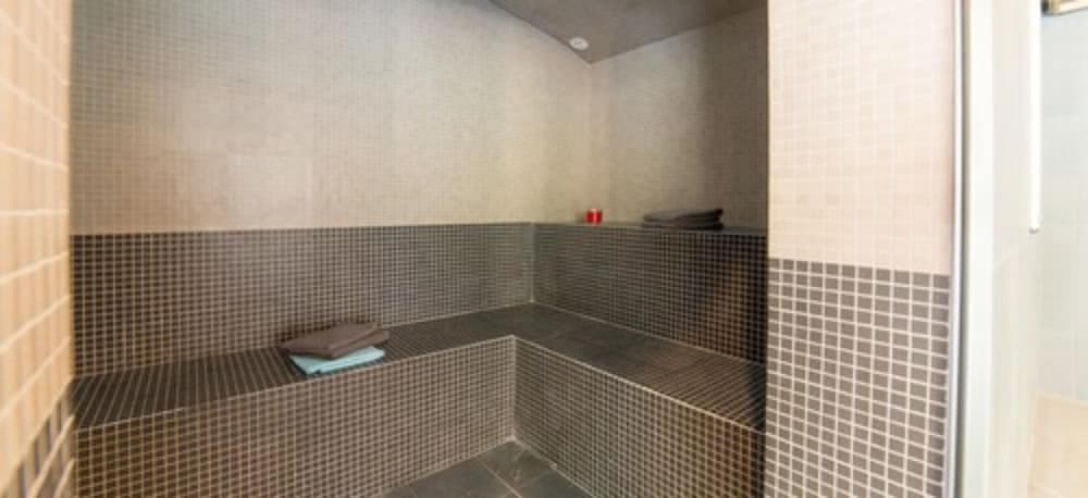 Steam room