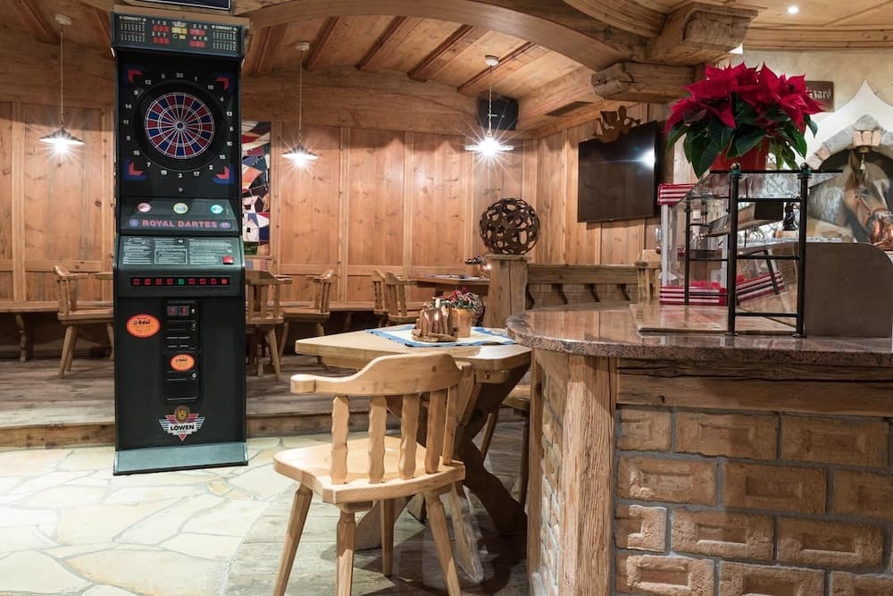 Sports bar