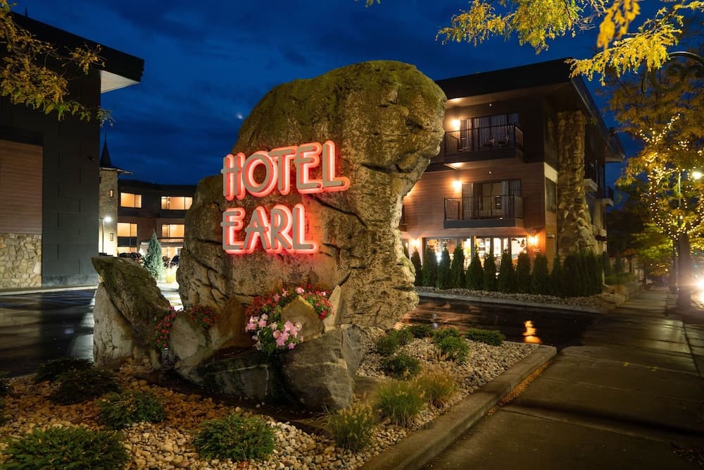 Front of property - evening/night
