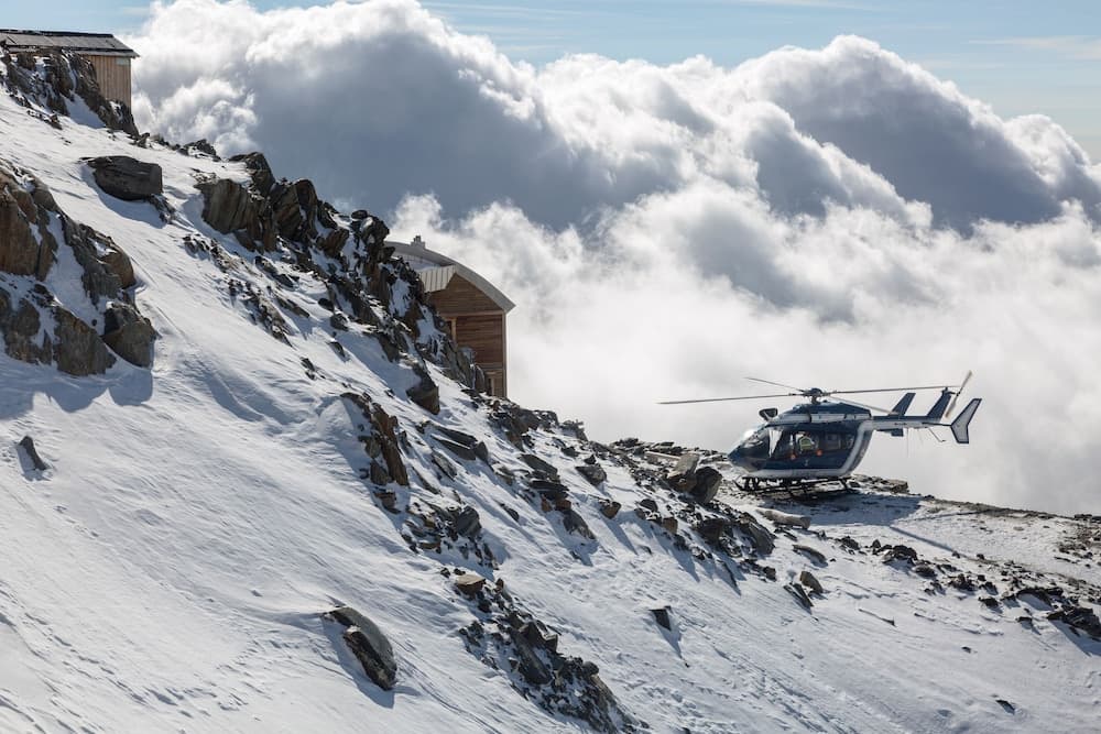 Helicopter/plane tours