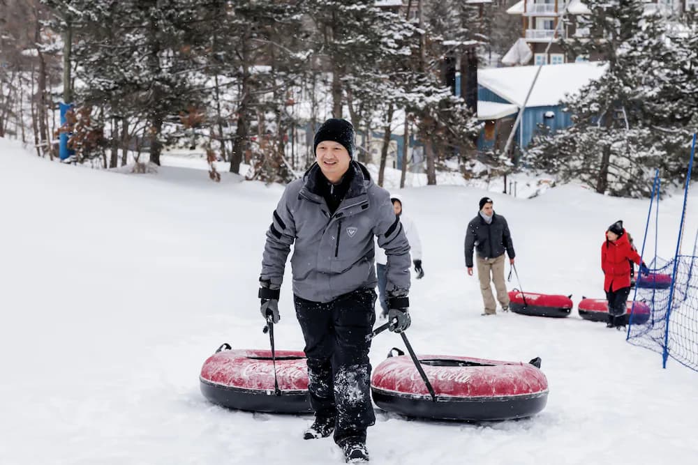 Snow tubing