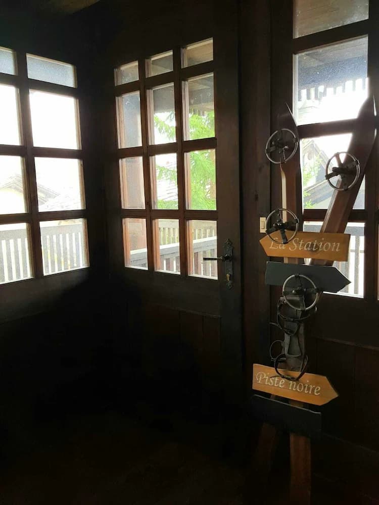 Room amenity