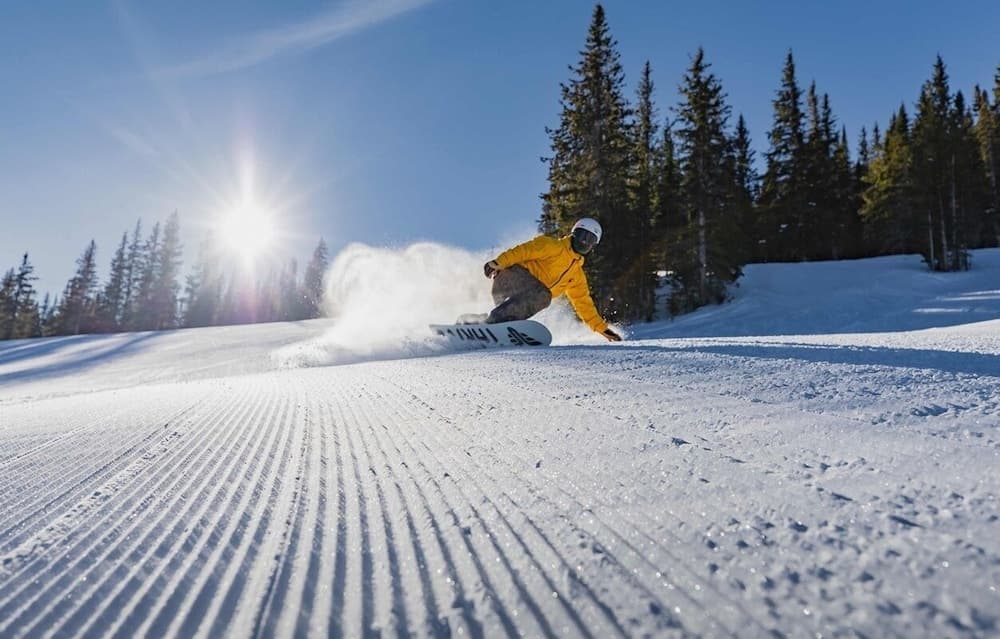 Skiing