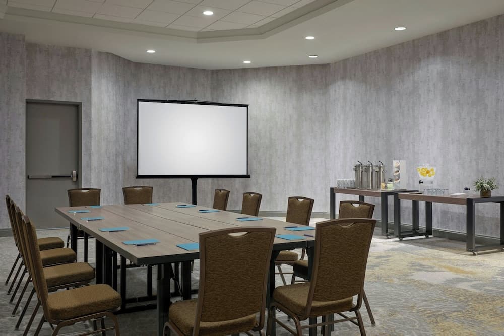 Meeting facility