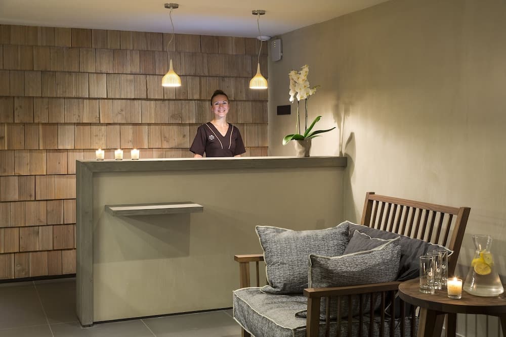 Spa reception