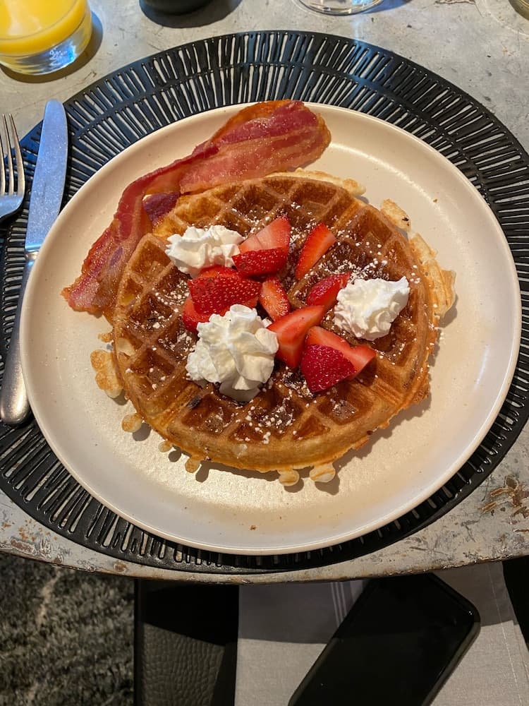 Breakfast meal