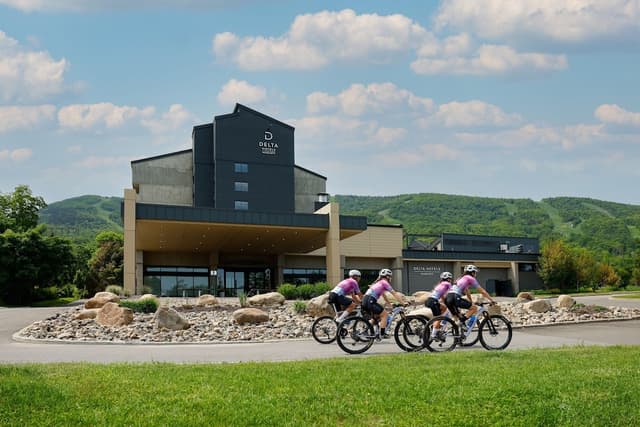 Lobby of Delta Hotels by Marriott, Mont Sainte-Anne, Resort & Convention Center
