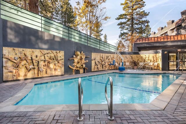 Lobby of Hilton Vacation Club Tahoe Seasons Lake Tahoe
