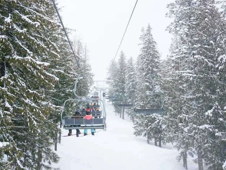 The 5 Best Ski Resorts Near Kelowna, 2023/24  