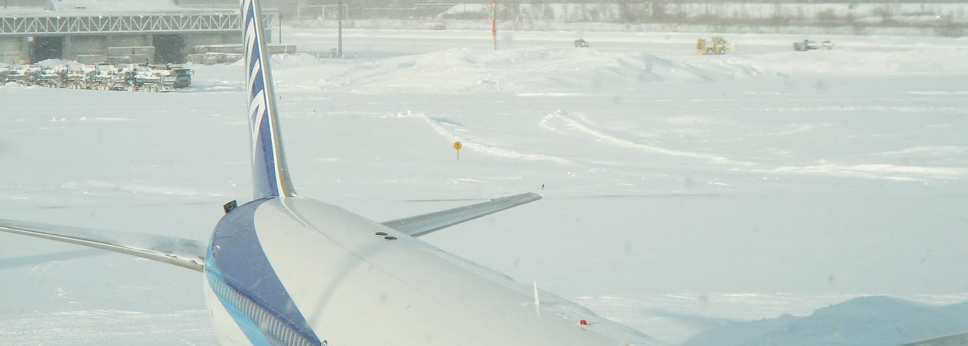 Cheap airfare, and 7 ways to score a deep discount seat on your next ski/ride vacation