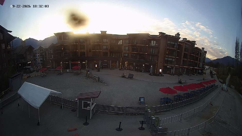 Revelstoke: Village Cam