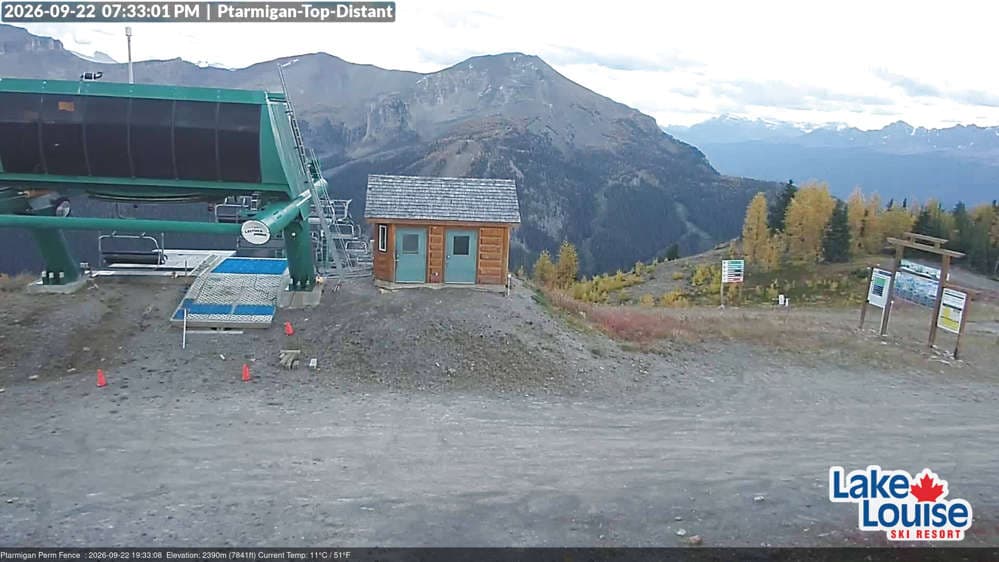 Lake Louise Mountain Fairmont Chateau Cam