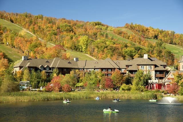 Lobby of Blue Mountain Resort Village Suites