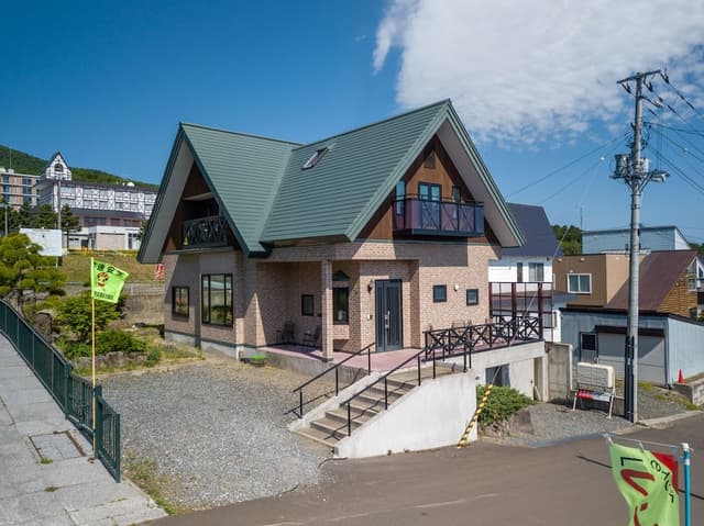 Lobby of Ht House Furano by H2 Life