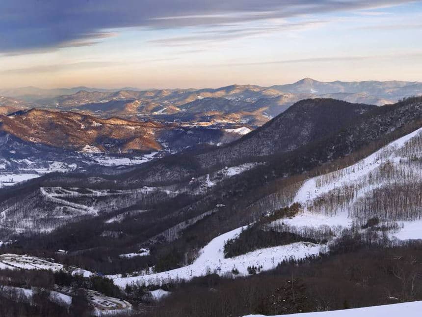 5 Best Ski Resorts in North Carolina, 2023/24